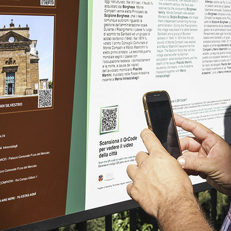 Pannello benvenuto con qr code