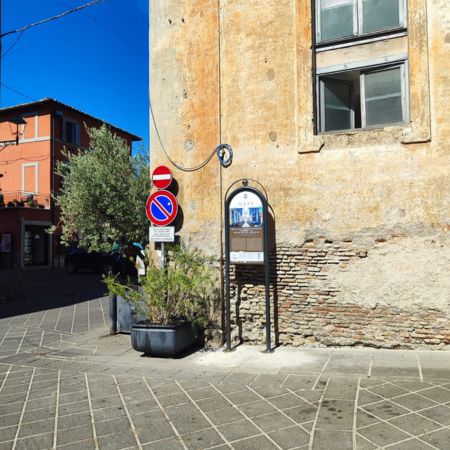 Monumento Doppio Arco Nepi
